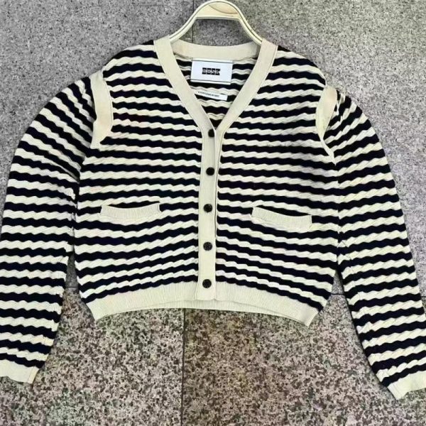 EENK Detachable Sleeve Striped Sweater