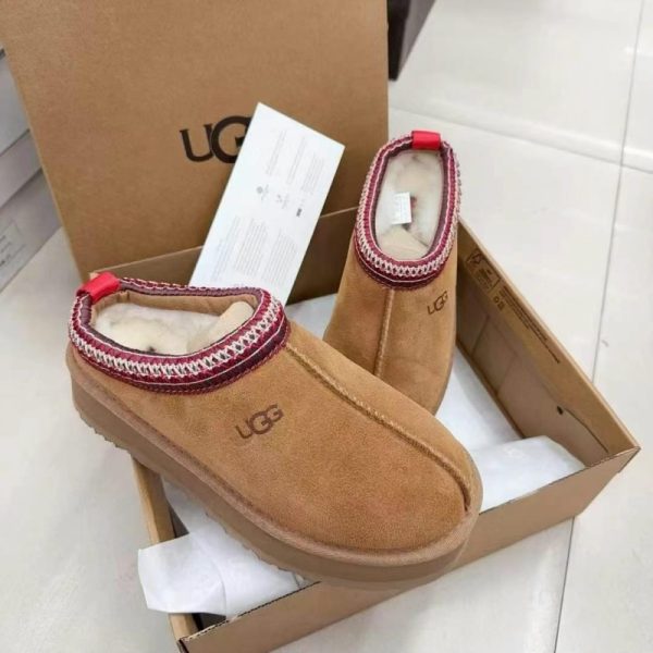 UGG Women's Shoe