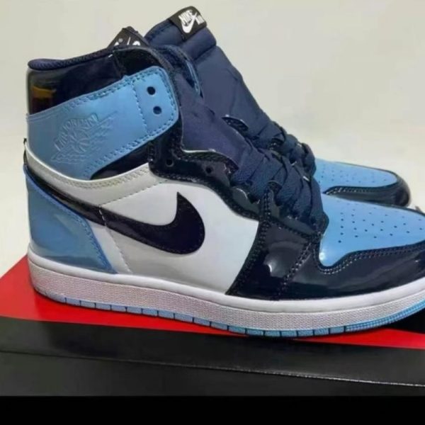 Putian Mid-top AJ1 Basketball Shoes