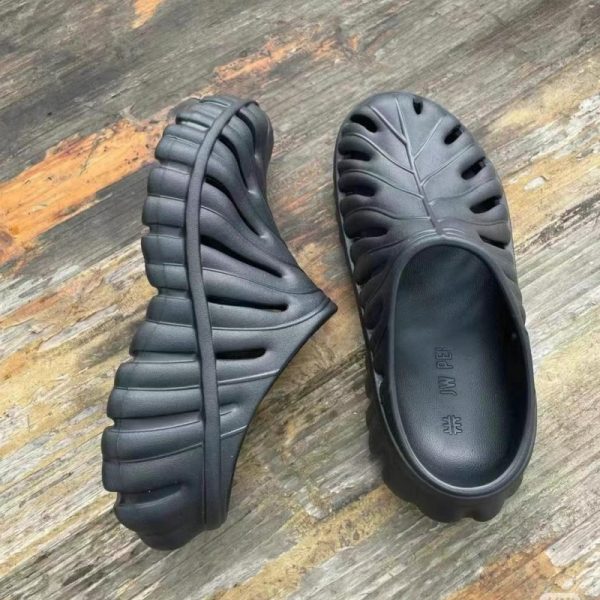 JE PEI original design Leaf perforated shoes