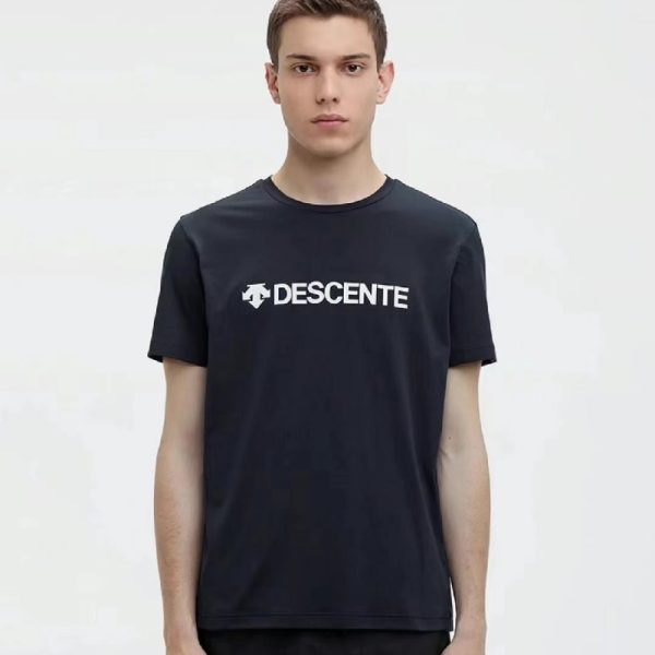 DESCENTE T-shirts