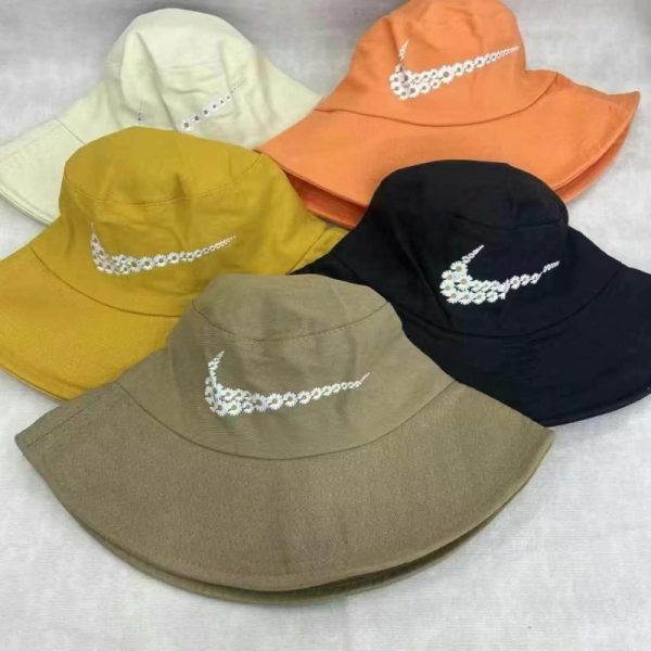 Small Daisy Print Bucket Hat