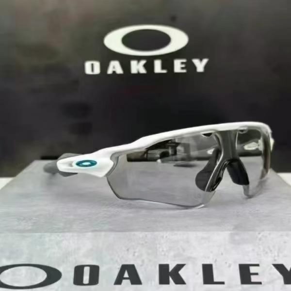 Oakley Outdoor Sports Glasses