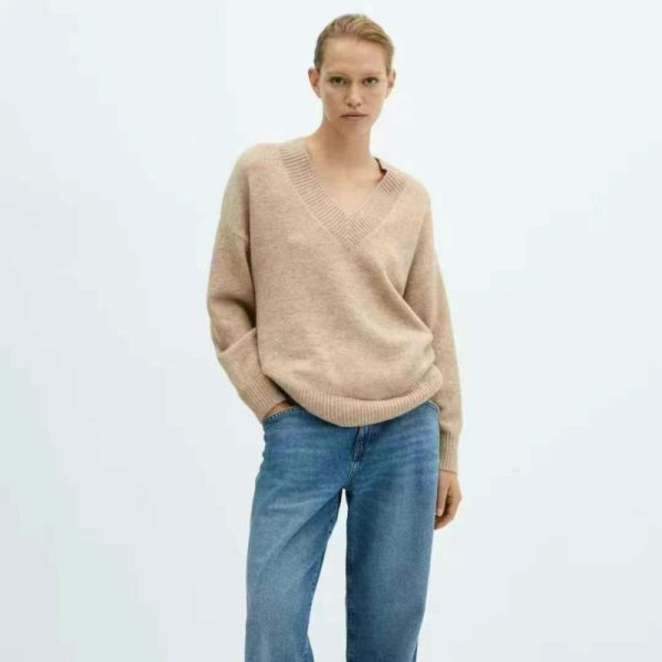 Mng  Loose V-neck Knit Sweater