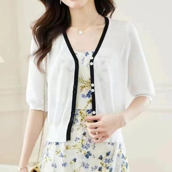 Lightweight V-neck knit cardigans