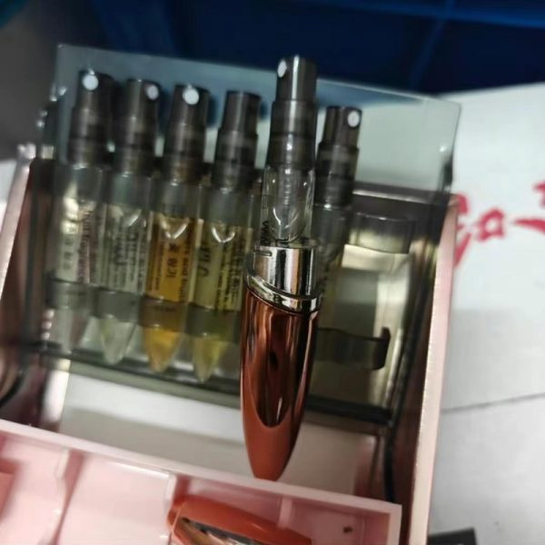 Seven-bottle Mini Perfume Set